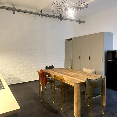 Beautiful In Shared In Kreuzberg Apartment *