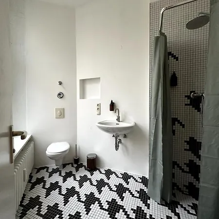 Apartment Beautiful In Shared In Kreuzberg *